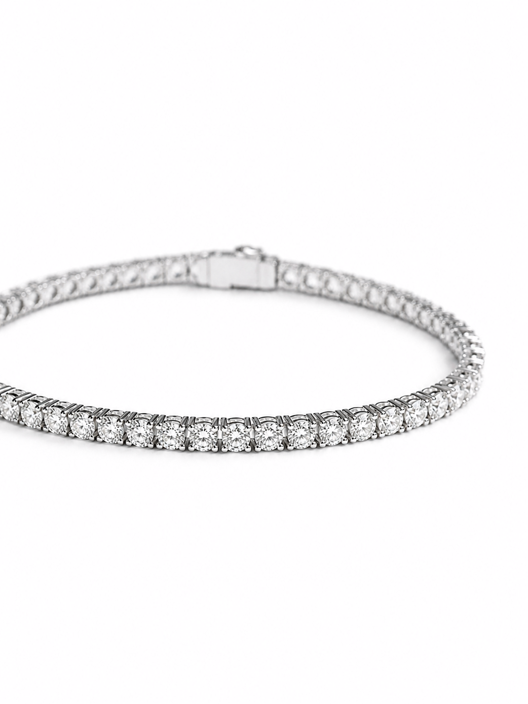 CLASSIC DIAMOND TENNIS BRACELET (FINE, 0.08 CT EACH)