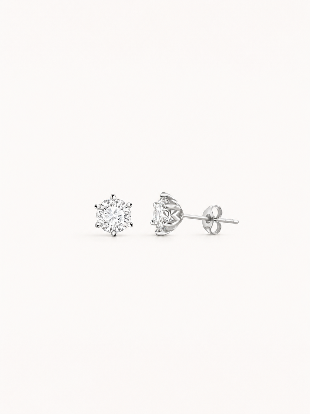 CLASSIC SOLITAIRE DIAMOND STUDS