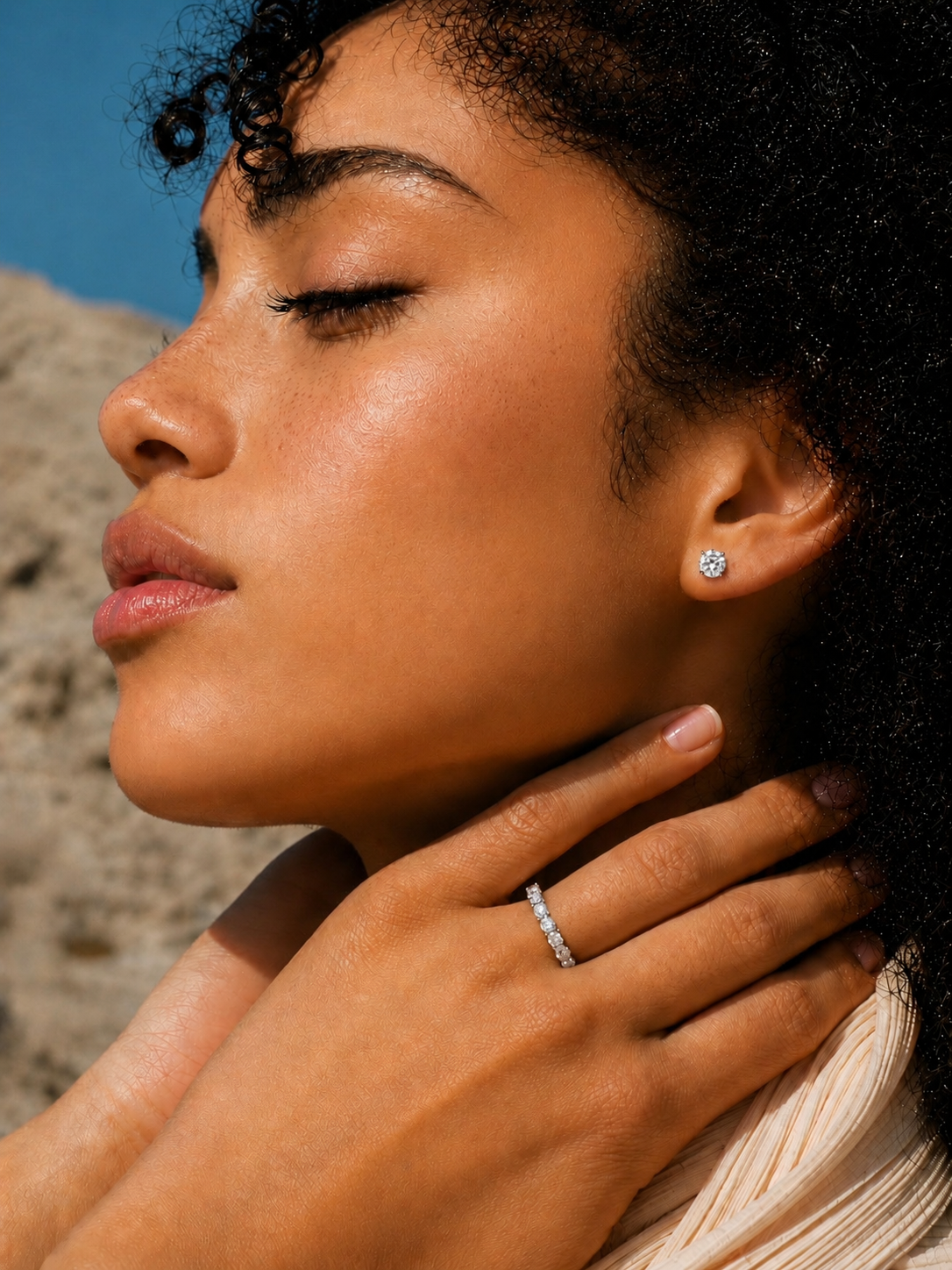 LUMI SEVEN STONE RING