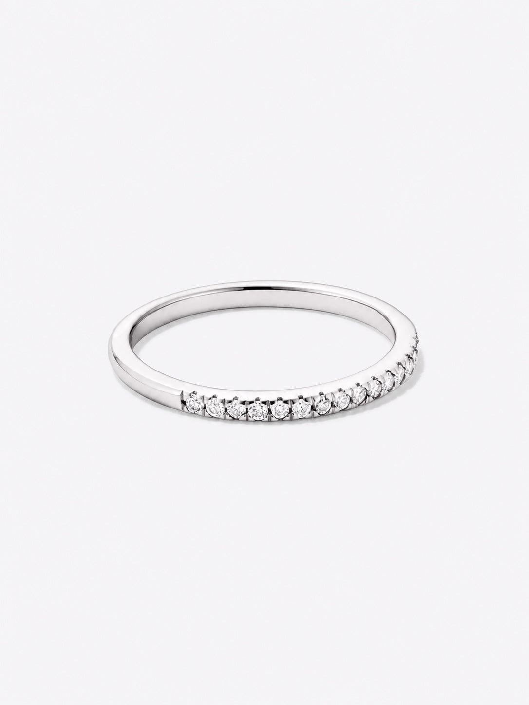 LUMI FINE DIAMOND BAND (1.5MM)
