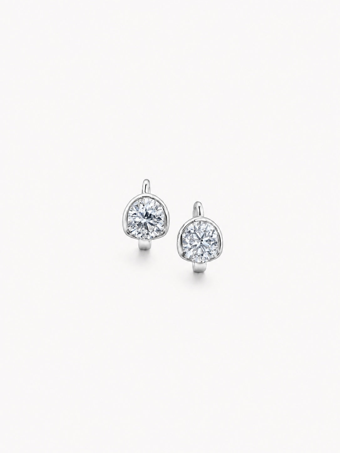 POD DIAMOND STUDS