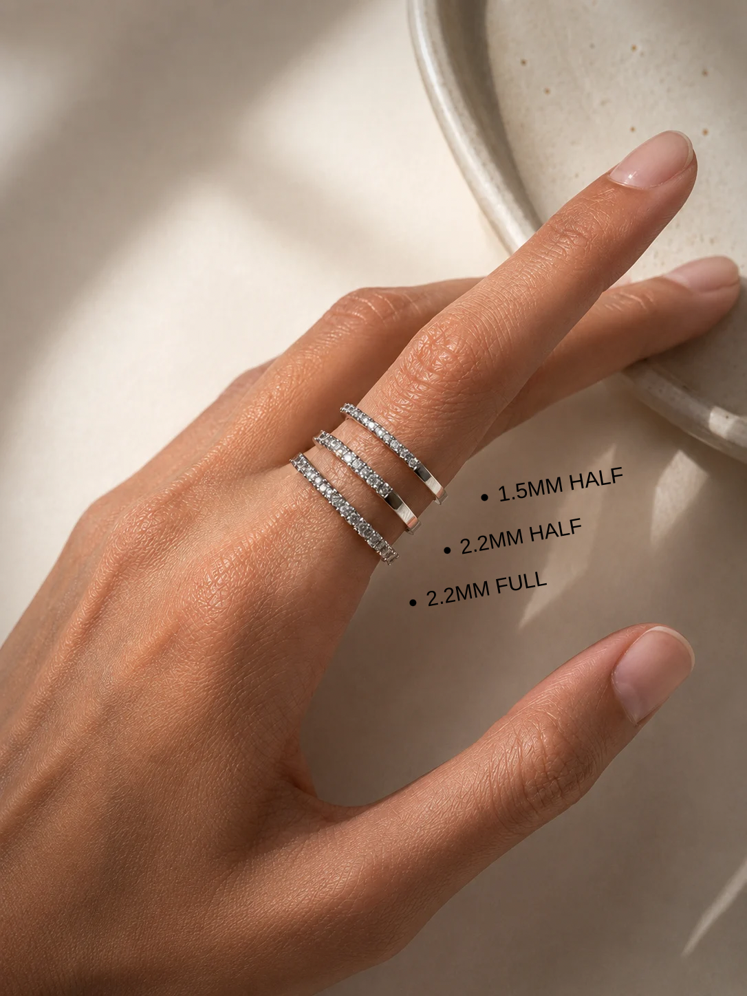 LUMI FINE DIAMOND BAND (1.5MM)