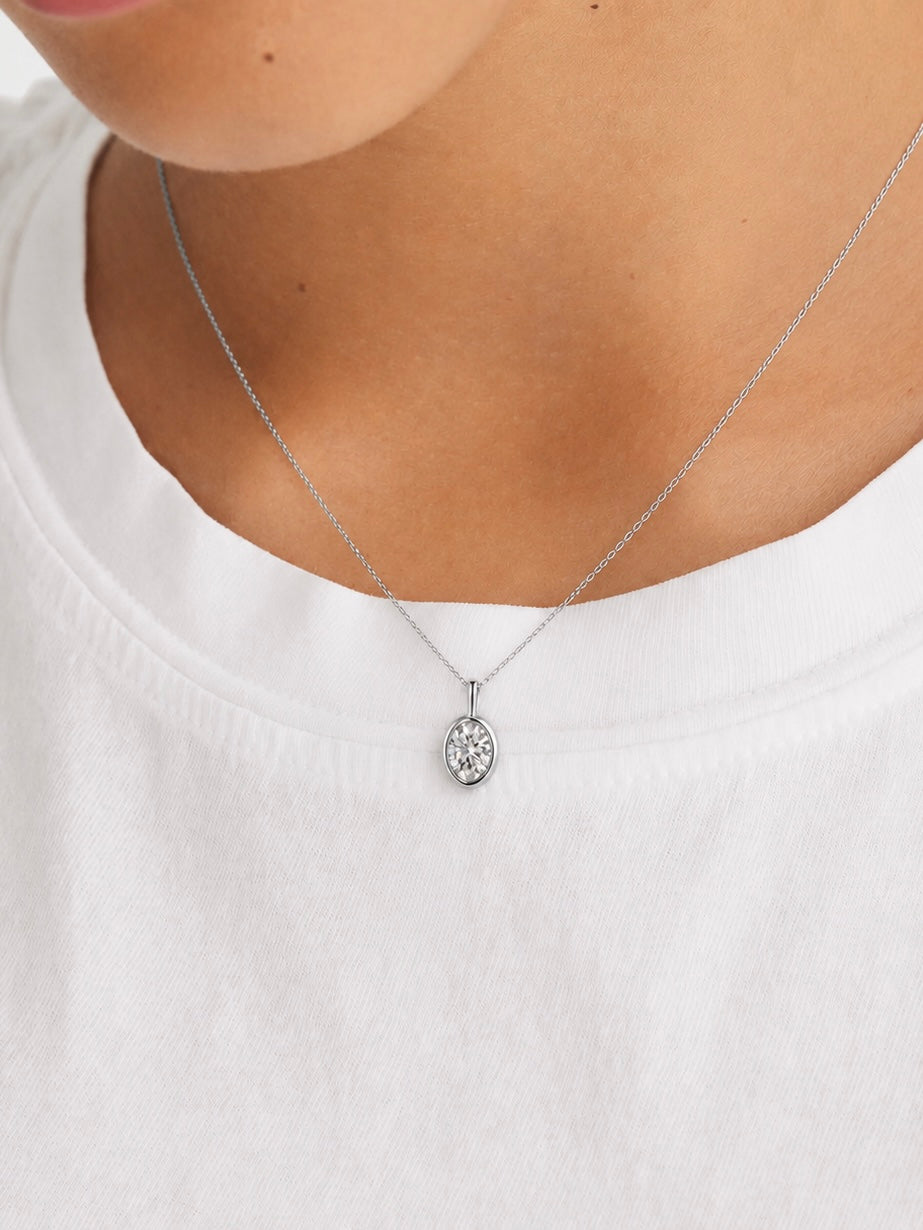 POD DIAMOND NECKLACE (0.90 ct)
