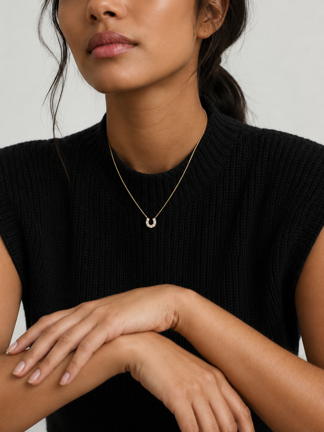 HALO U DIAMOND NECKLACE